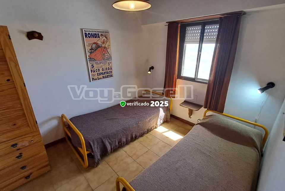 Alquilo Departamento Península 1 en Villa Gesell zona Centro a 230 Mts de la Playa