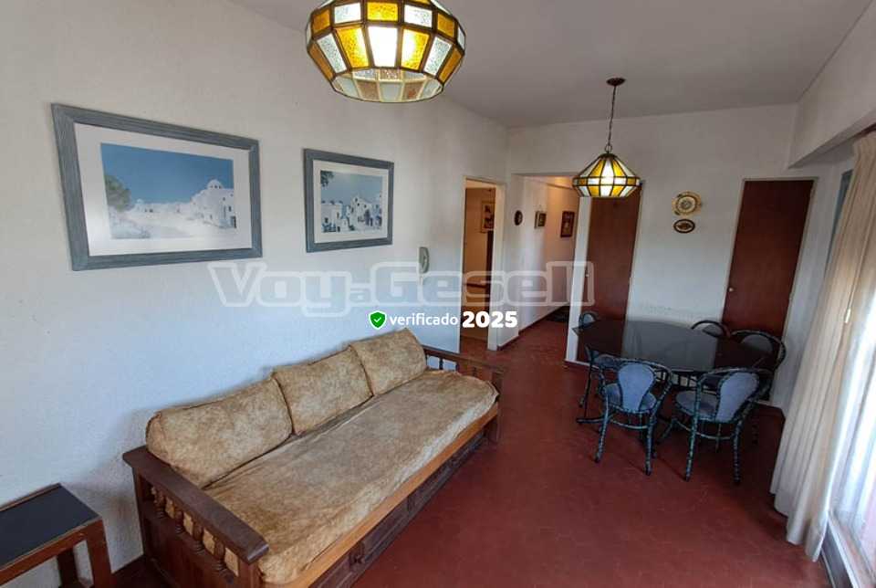 Alquilo Departamento PH 6to B en Villa Gesell zona Sur a 550 Mts de la Playa 