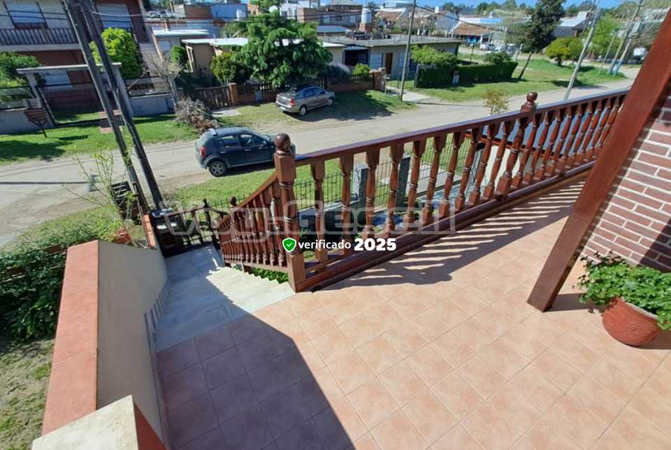 Alquilo Departamento Piedra Azul 2 en Villa Gesell zona Centro a 1600 mts de la Playa 