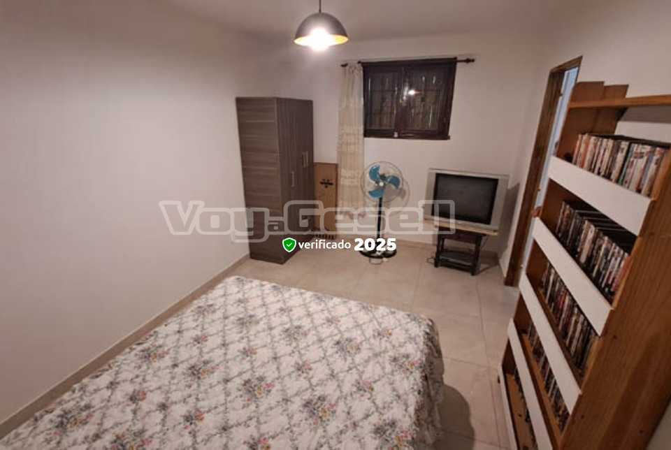 Alquilo Casa Placida en Villa Gesell zona Centro a 2800 Mts de la Playa