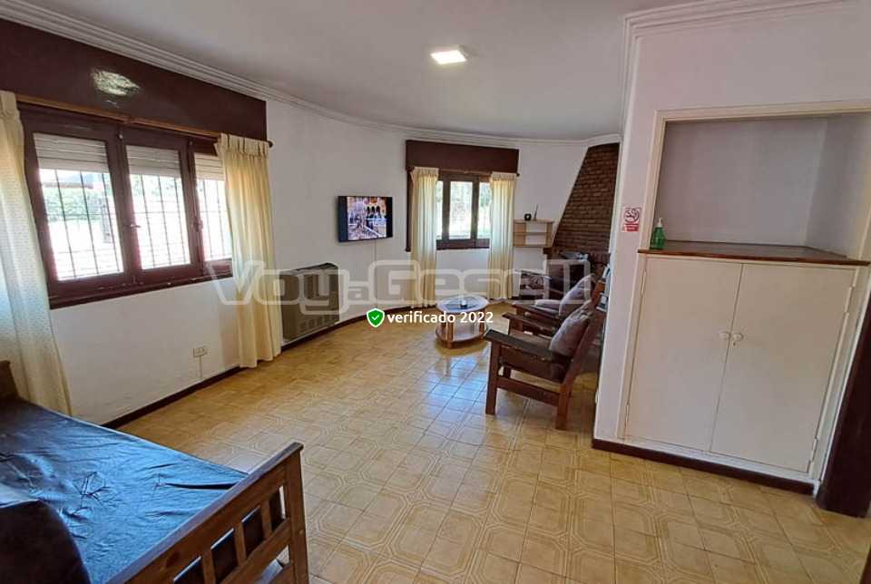 Alquilo Casa Por Fin en Villa Gesell zona Centro Comercial a 500 Mts de la Playa Living