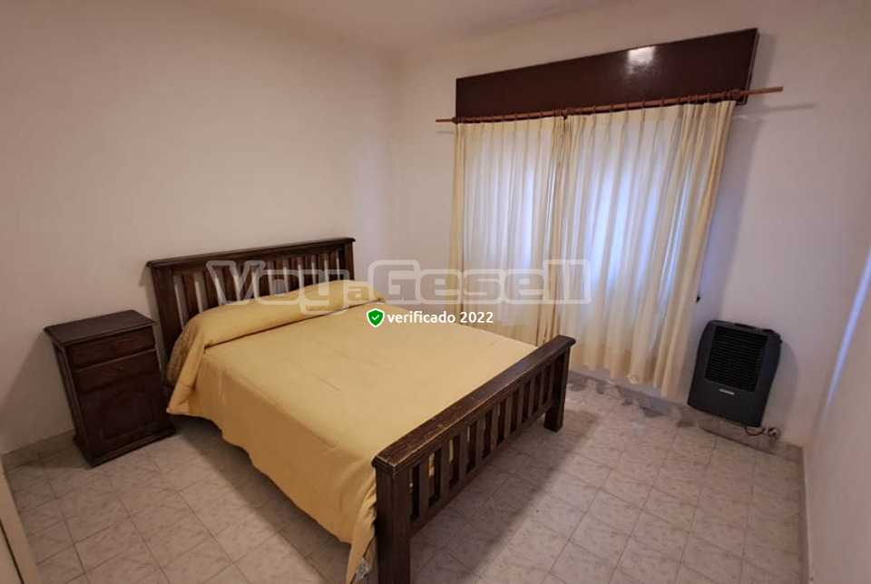 Alquilo Casa Por Fin en Villa Gesell zona Centro Comercial a 500 Mts de la Playa