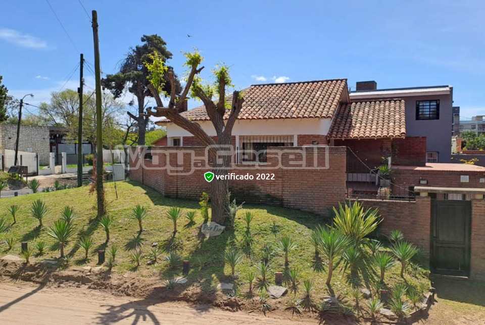 Por Fin: Casa en Villa Gesell zona Centro Comercial