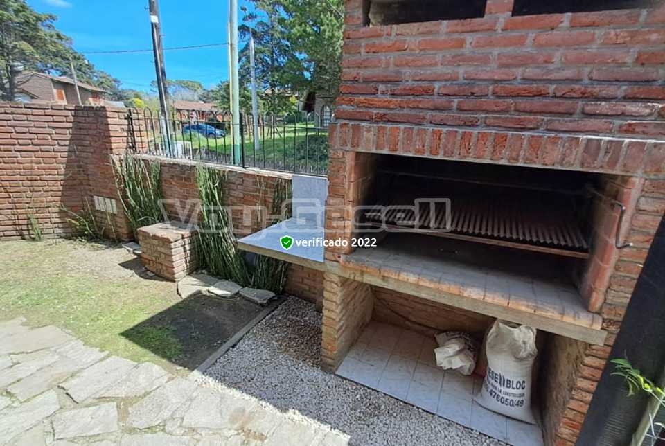 Alquilo Casa Por Fin en Villa Gesell zona Centro Comercial a 500 Mts de la Playa