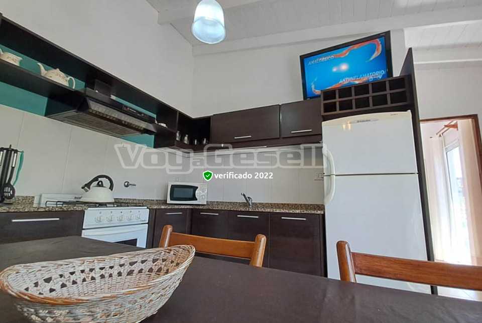 Alquilo Departamento Pucara Depto 2 en Villa Gesell zona Sur a 200 Mts de la Playa Cocina Comedor