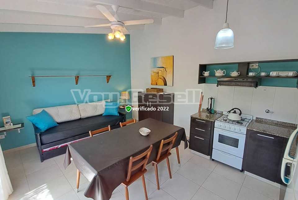 Alquilo Departamento Pucara Depto 2 en Villa Gesell zona Sur a 200 Mts de la Playa Cocina Comedor