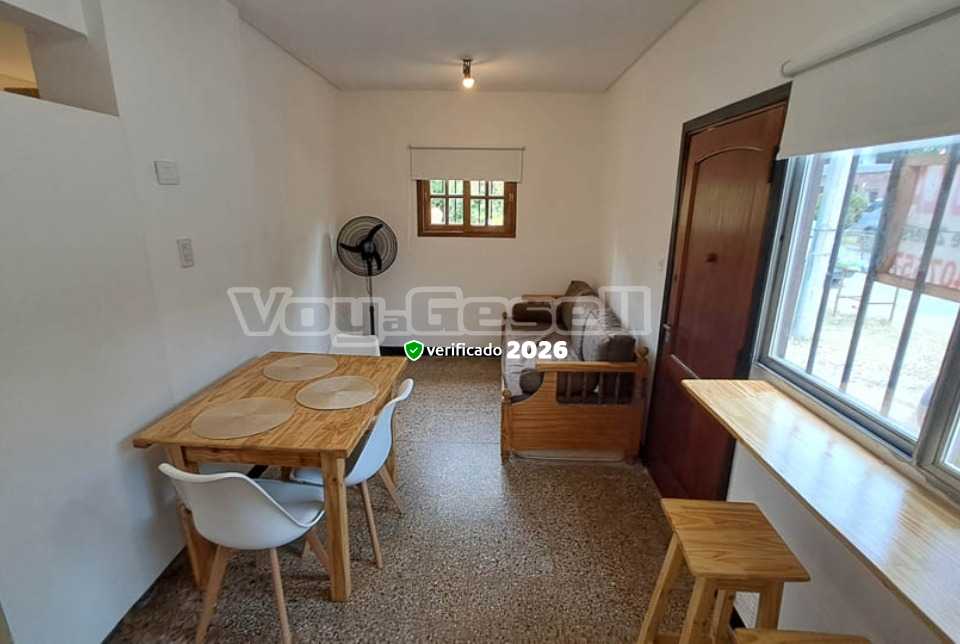 Alquilo Departamento Puertasadentro31 en Villa Gesell zona Centro a 850 Mts de la Playa 