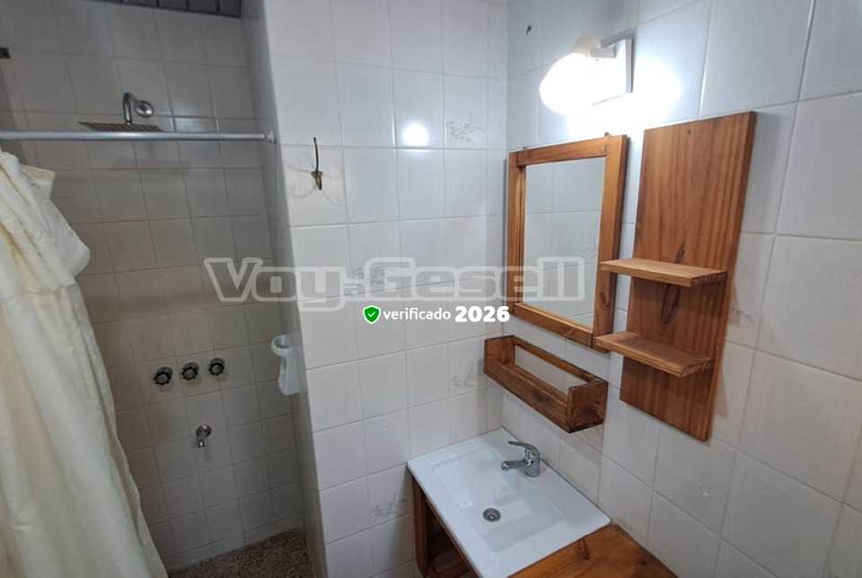 Alquilo Departamento Puertasadentro31 en Villa Gesell zona Centro a 850 Mts de la Playa 