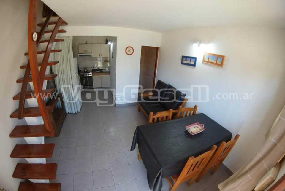 Alquilo Duplex Puerto de Palos 2 en Villa Gesell zona Centro a 100 Mts de la Playa 