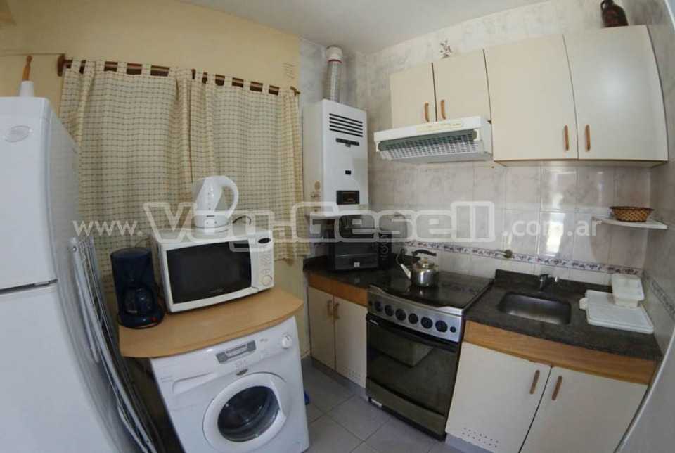 Alquilo Duplex Puerto de Palos 2 en Villa Gesell zona Centro a 100 Mts de la Playa 