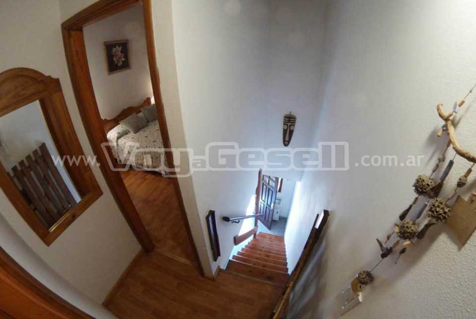 Alquilo Duplex Puerto de Palos 2 en Villa Gesell zona Centro a 100 Mts de la Playa 