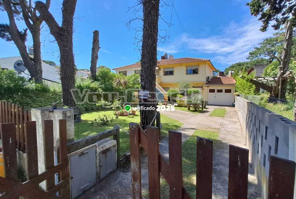 Alquilo Casa Punto Gesell en Villa Gesell zona Sur a 750 Mts de la Playa 