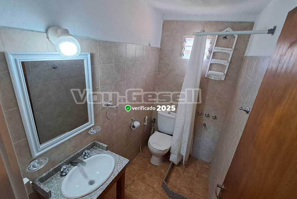 Alquilo Casa Punto Gesell en Villa Gesell zona Sur a 750 Mts de la Playa 