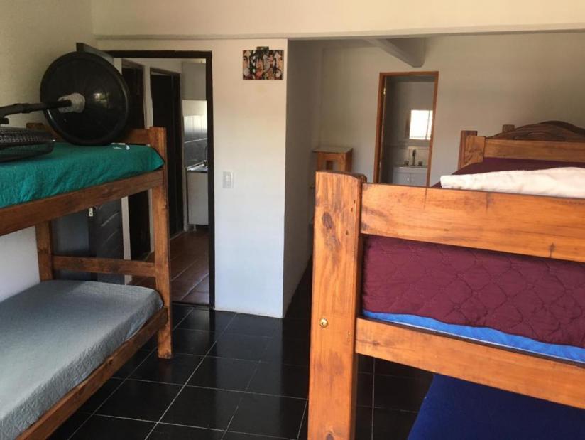 Alquilo Departamento Punto Plaza en Villa Gesell zona Centro Comercial a 300 Mts de la Playa La cocina se encuentra afuera. BaÃ±o y balcÃ³n pri