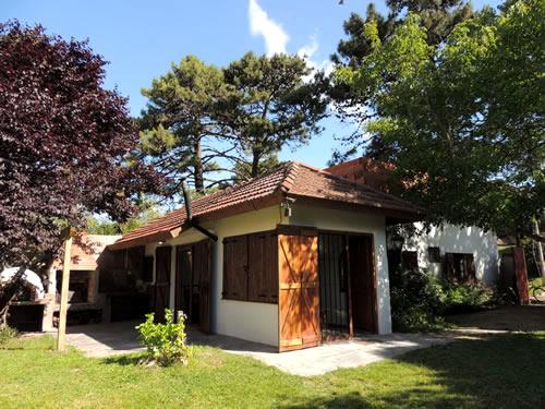 Alquilo Duplex Quito 1 en Villa Gesell zona Centro a 500 Mts de la Playa 