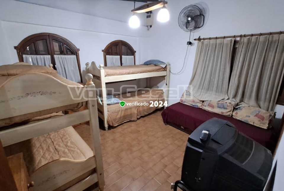 Alquilo Duplex Quito 1 en Villa Gesell zona Centro a 500 Mts de la Playa