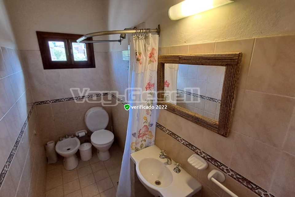 Alquilo Casa Raquelita en Villa Gesell zona Centro a 100 Mts de la Playa