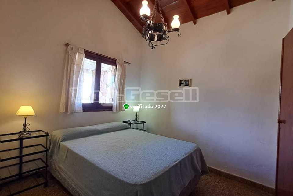 Alquilo Casa Raquelita en Villa Gesell zona Centro a 100 Mts de la Playa