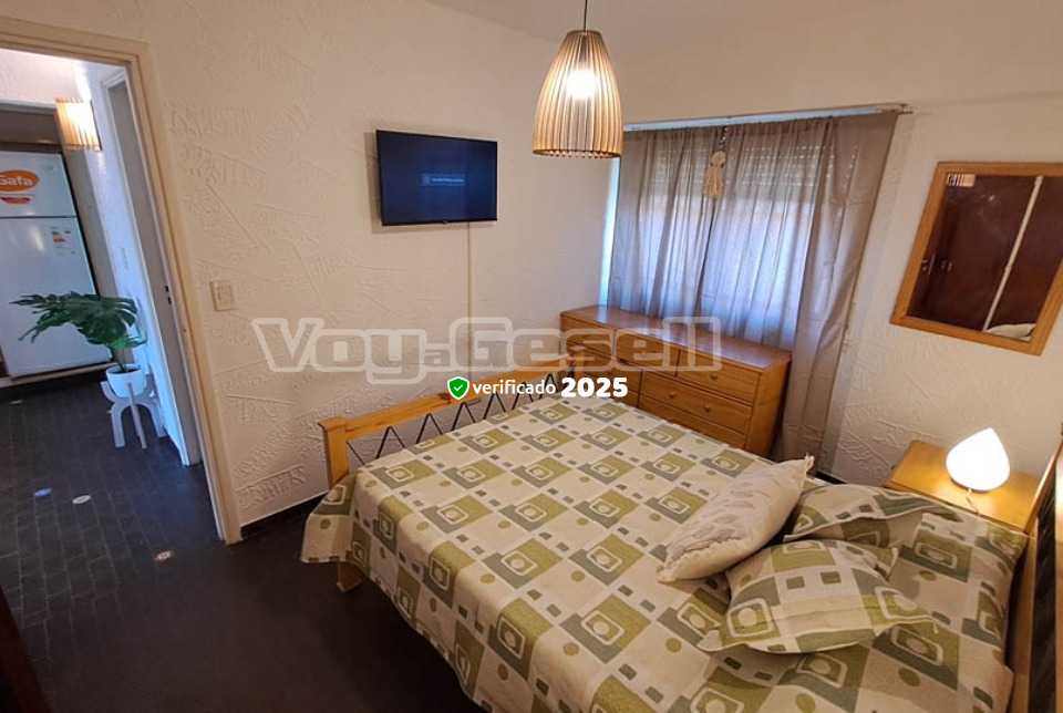 Alquilo Departamento Romeo I depto 5 en Villa Gesell zona Centro Comercial a 180 mts de la Playa