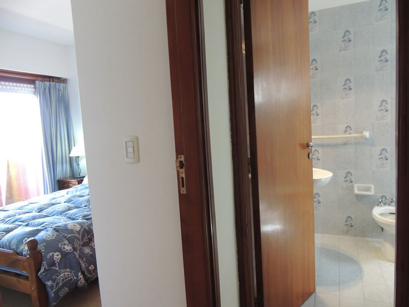 Alquilo Departamento Romeo IV 11 en Villa Gesell zona Barrio Norte a 200 mts de la Playa