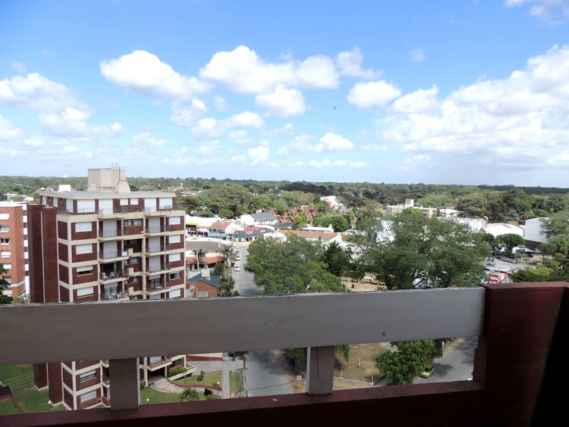 Alquilo Departamento Romeo IV 11 en Villa Gesell zona Barrio Norte a 200 mts de la Playa