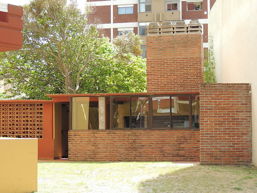 Alquilo Departamento Romeo IV 11 en Villa Gesell zona Barrio Norte a 200 mts de la Playa