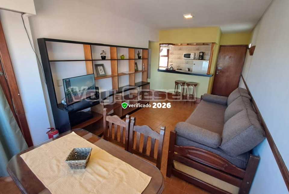 Alquilo Departamento Romeo IV 11 en Villa Gesell zona Barrio Norte a 200 mts de la Playa