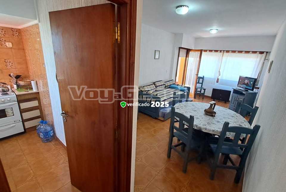 Alquilo Departamento Romeo IV 6C en Villa Gesell zona Barrio Norte a 230 Mts de la Playa 