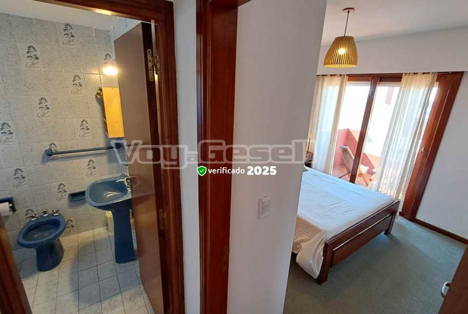 Alquilo Departamento Romeo IV 9C en Villa Gesell zona Centro a 260 mts de la Playa 