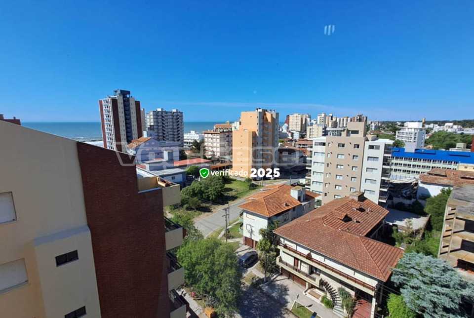 Alquilo Departamento Romeo IV 9C en Villa Gesell zona Centro a 260 mts de la Playa