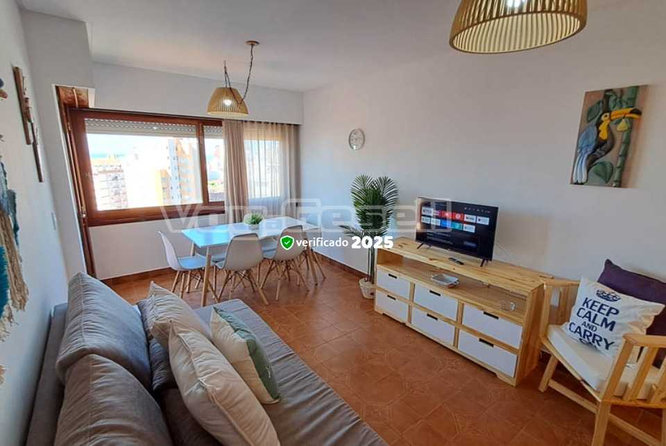 Alquilo Departamento Romeo IV 9C en Villa Gesell zona Centro a 260 mts de la Playa