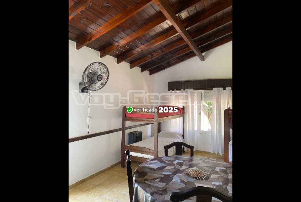 Alquilo Departamento Romina 1 en Villa Gesell zona Centro a 600 Mts de la Playa 