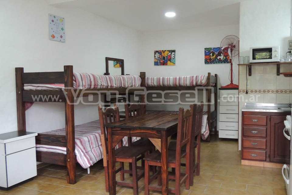 Alquilo Departamento Romina 9 en Villa Gesell zona Centro a 600 Mts de la Playa