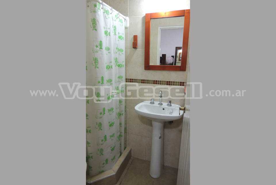 Alquilo Departamento Romina 9 en Villa Gesell zona Centro a 600 Mts de la Playa