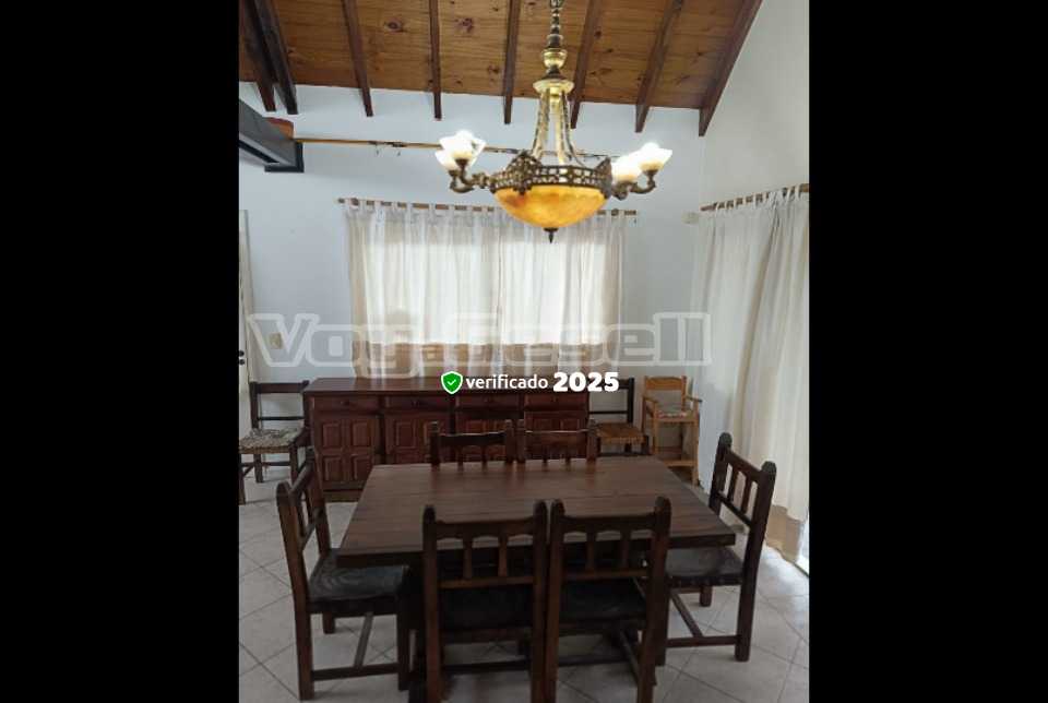 Alquilo Casa Ruka Tatelu en Villa Gesell zona Centro a 600 mts de la Playa 