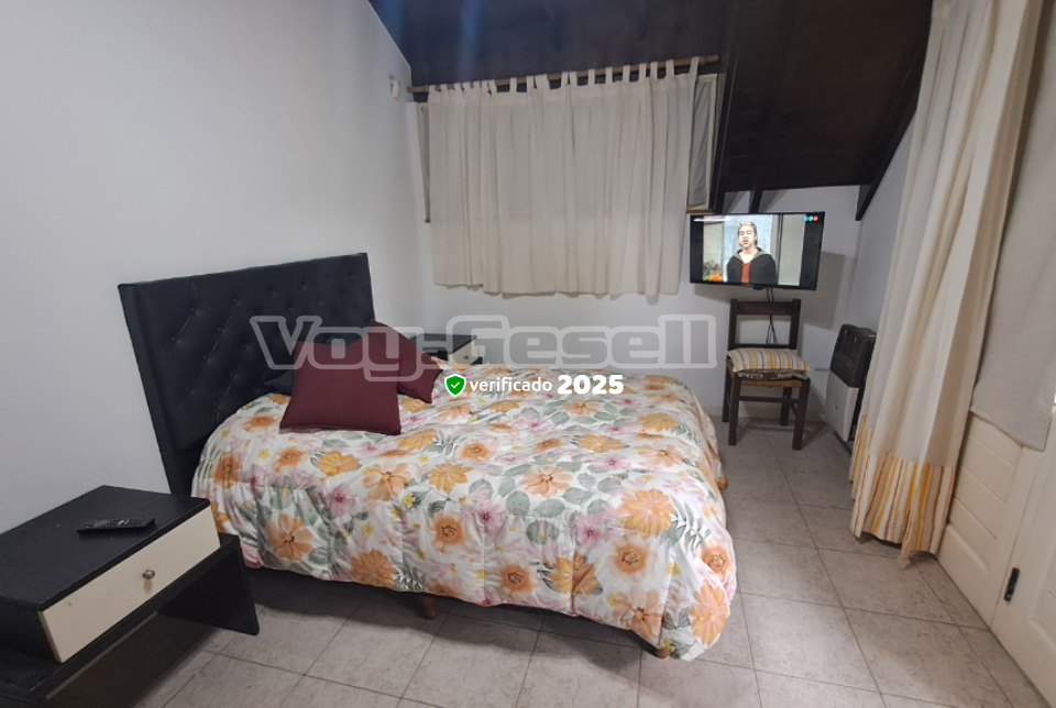 Alquilo Casa Ruka Tatelu en Villa Gesell zona Centro a 600 mts de la Playa