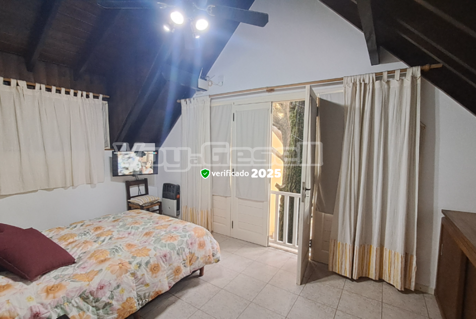 Alquilo Casa Ruka Tatelu en Villa Gesell zona Centro a 600 mts de la Playa