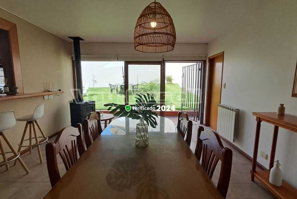 Alquilo Casa Vancri en Villa Gesell zona Centro Comercial a 200 Mts de la Playa