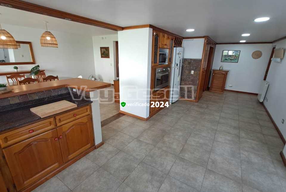 Alquilo Casa Vancri en Villa Gesell zona Centro Comercial a 200 Mts de la Playa