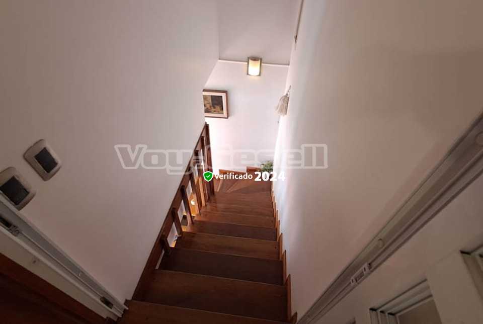 Alquilo Casa Vancri en Villa Gesell zona Centro Comercial a 200 Mts de la Playa