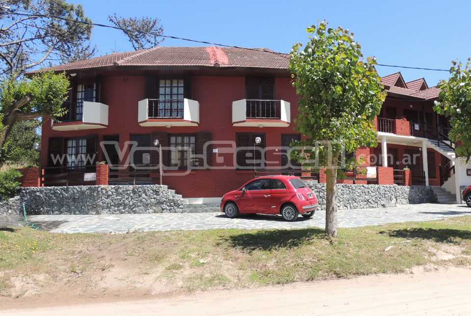 Alquilo Duplex San Jorge 8 en Villa Gesell zona Centro a 200 mts de la Playa 