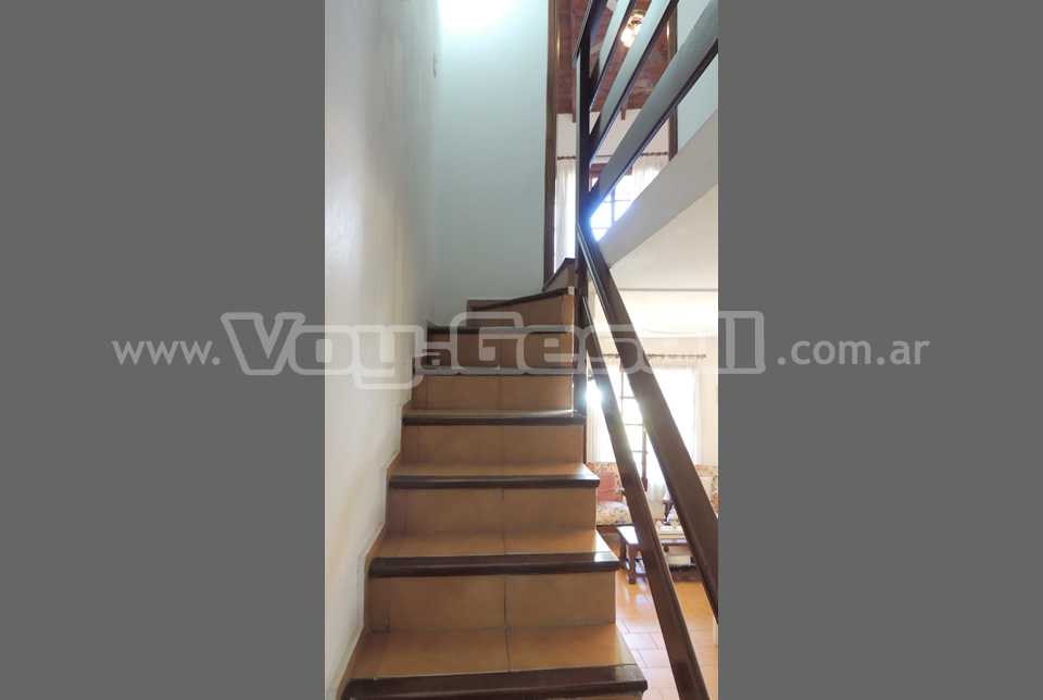 Alquilo Duplex San Jorge 8 en Villa Gesell zona Centro a 200 mts de la Playa