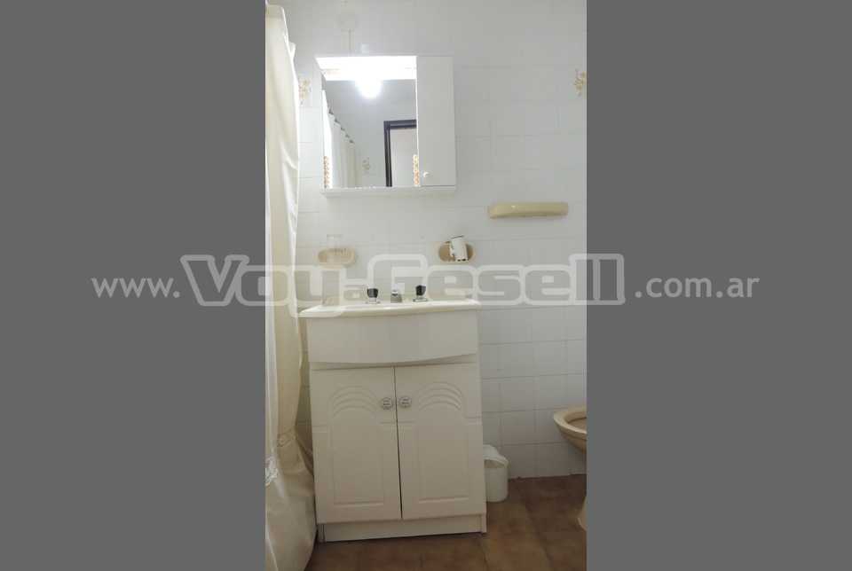 Alquilo Duplex San Jorge 8 en Villa Gesell zona Centro a 200 mts de la Playa