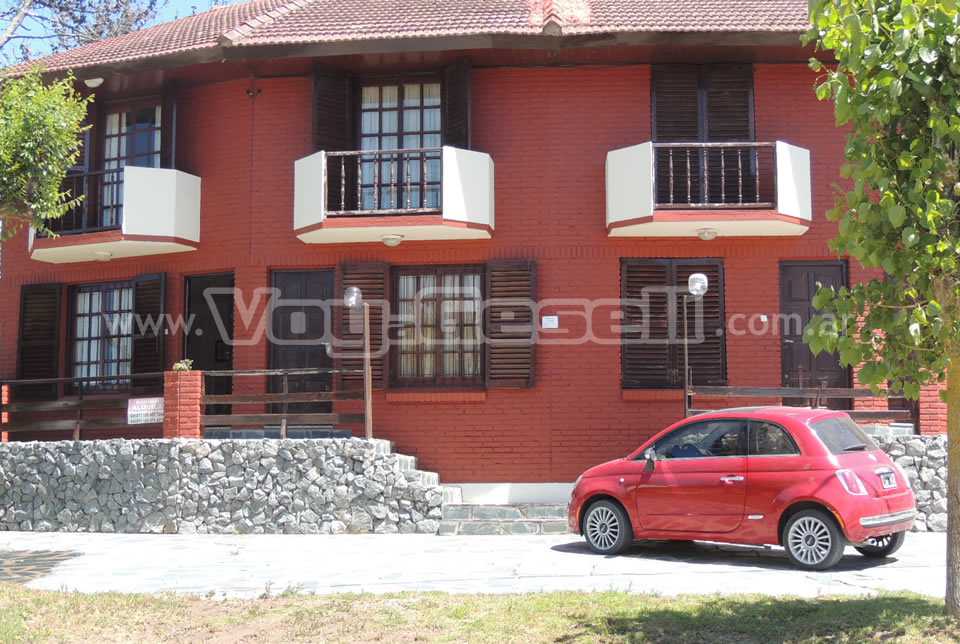 Alquilo Duplex San Jorge 8 en Villa Gesell zona Centro a 200 mts de la Playa 