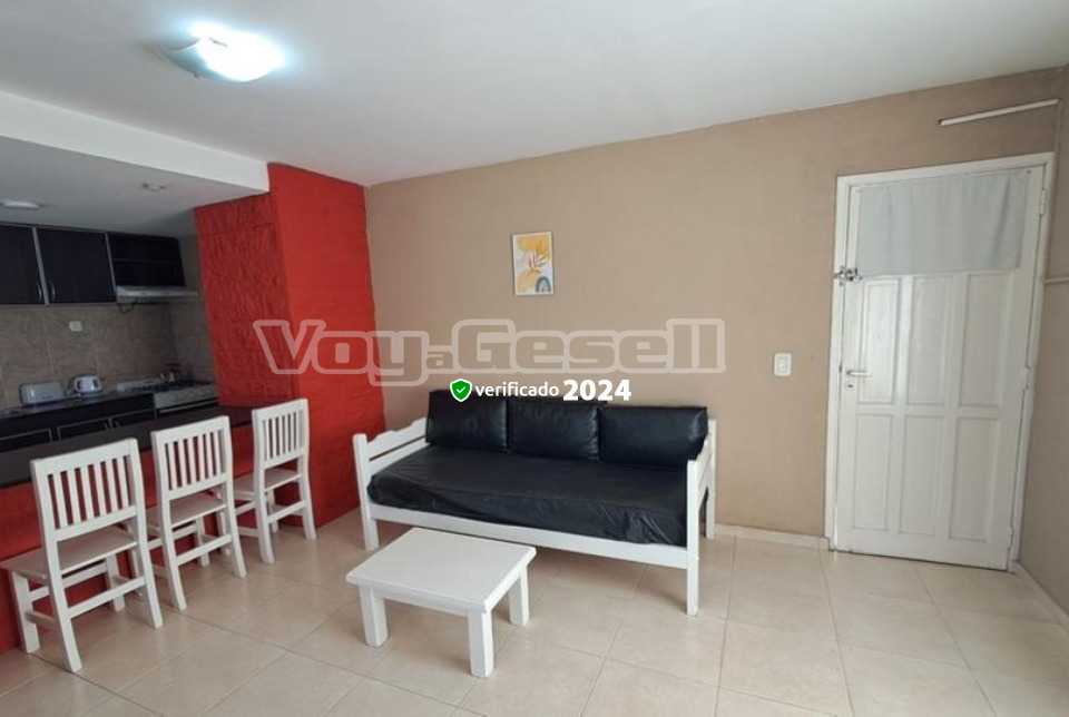 Alquilo Departamento San Jorge IV en Villa Gesell zona Centro a 100 Mts de la Playa 