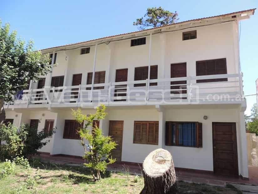 Alquilo Departamento San Luis 7 en Villa Gesell zona Centro Comercial a 550 Mts de la Playa