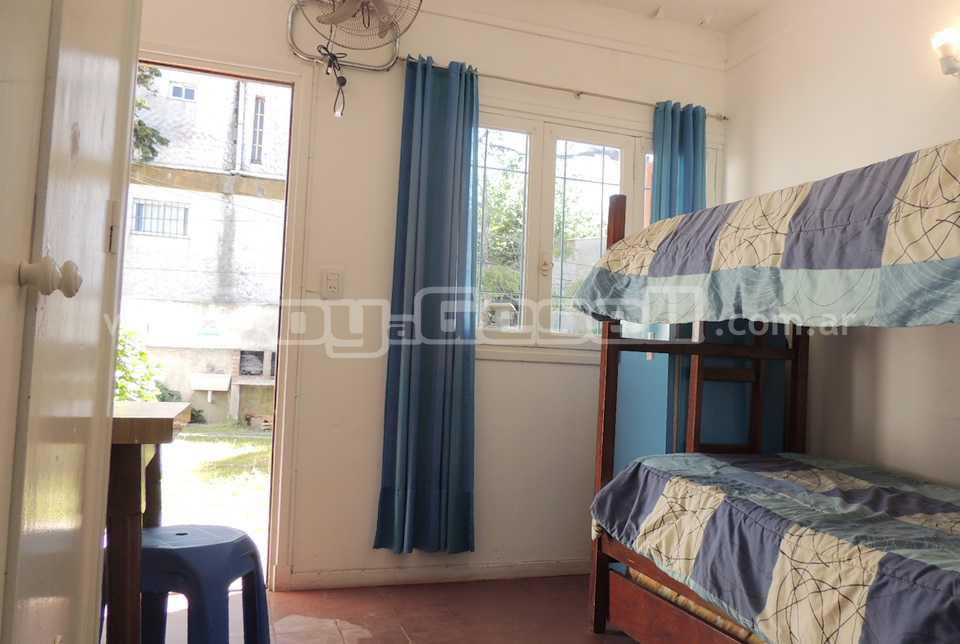 Alquilo Departamento San Luis 7 en Villa Gesell zona Centro Comercial a 550 Mts de la Playa