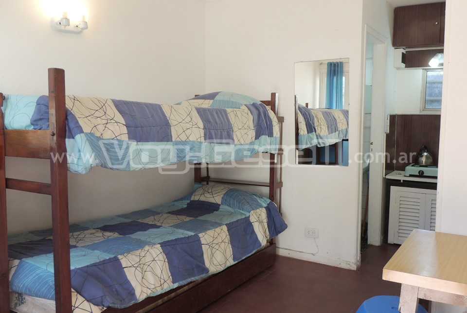 Alquilo Departamento San Luis 7 en Villa Gesell zona Centro Comercial a 550 Mts de la Playa 