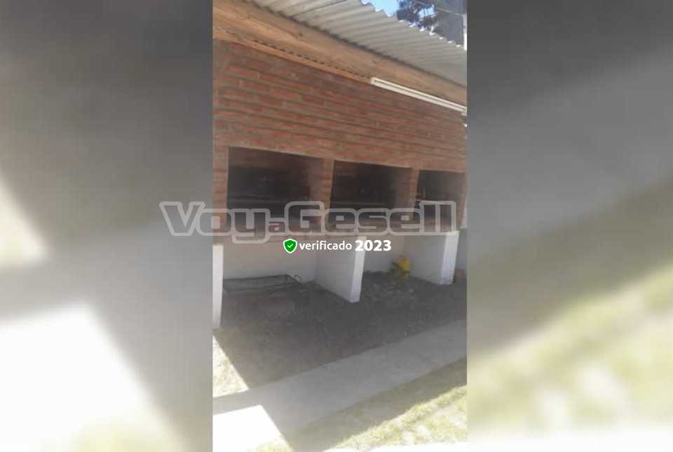 Alquilo Departamento San Luis 7 en Villa Gesell zona Centro Comercial a 550 Mts de la Playa
