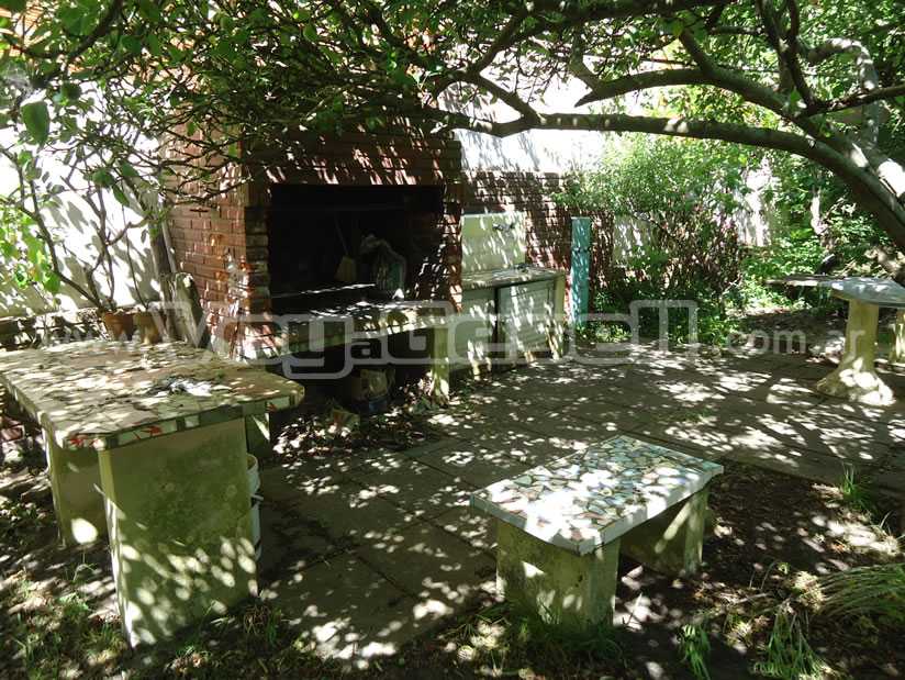 Alquilo Casa Santa Rosa en Villa Gesell zona Centro a 900 Mts de la Playa